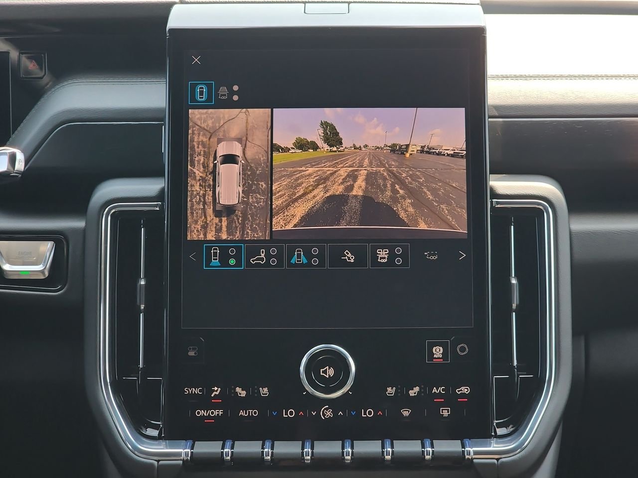 2026 GMC Yukon Denali - Photo 16