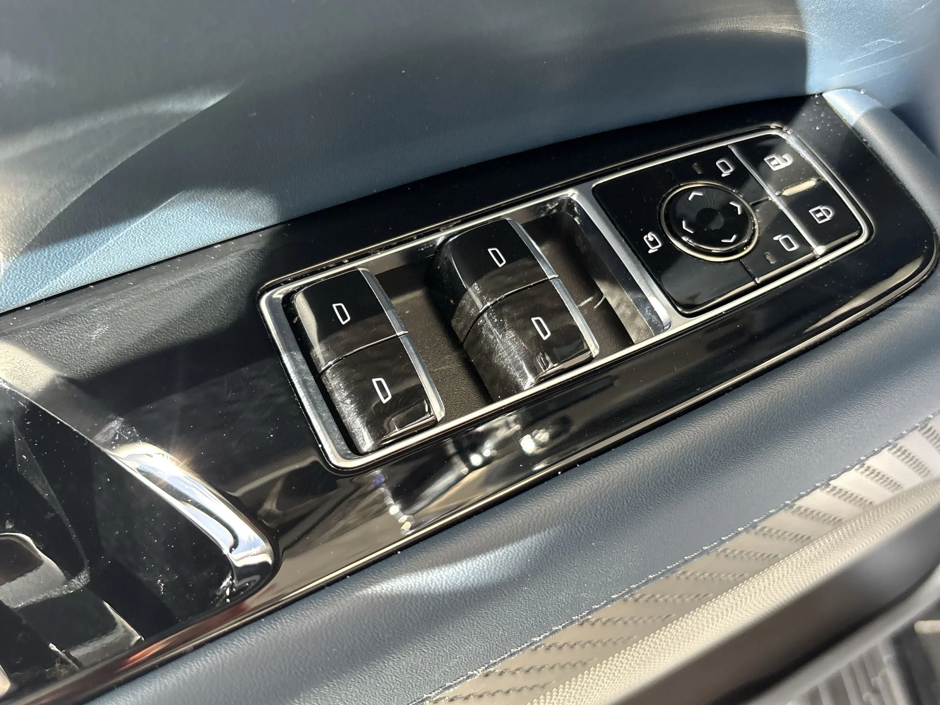 2025 Cadillac Escalade IQ Luxury 2 - Photo 77