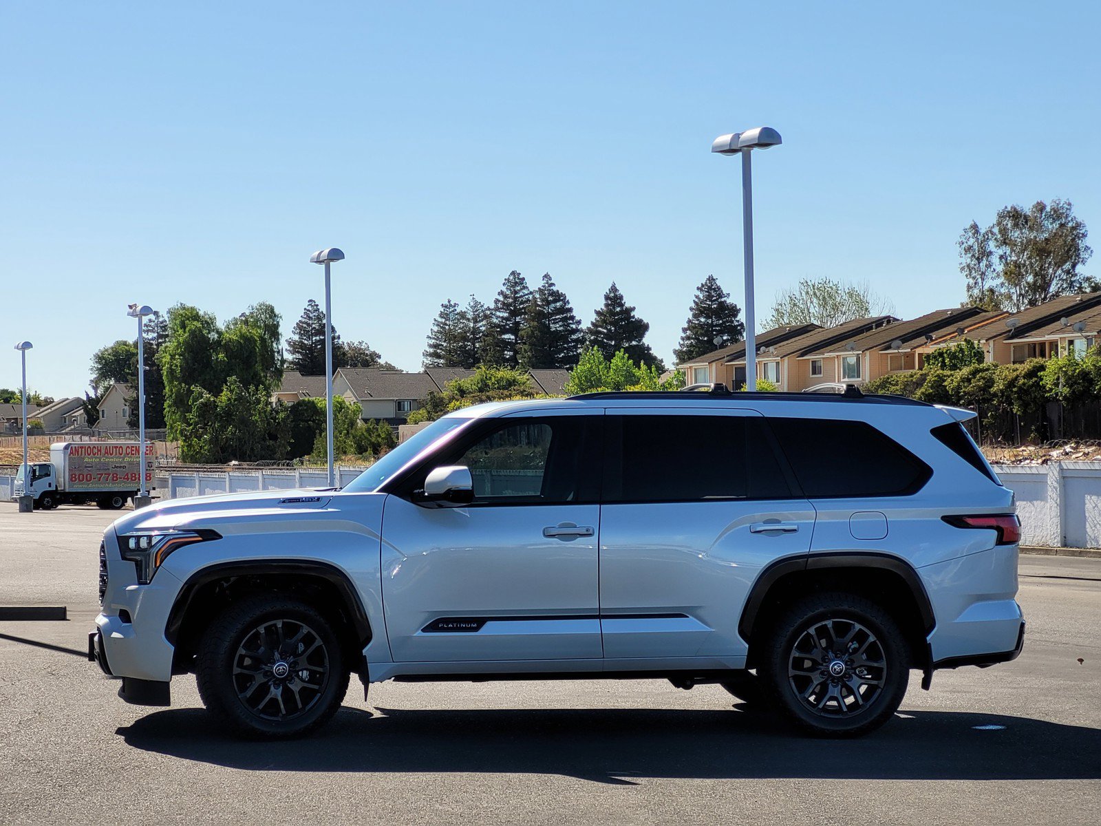 Certified Used 2024 White Toyota  image 7
