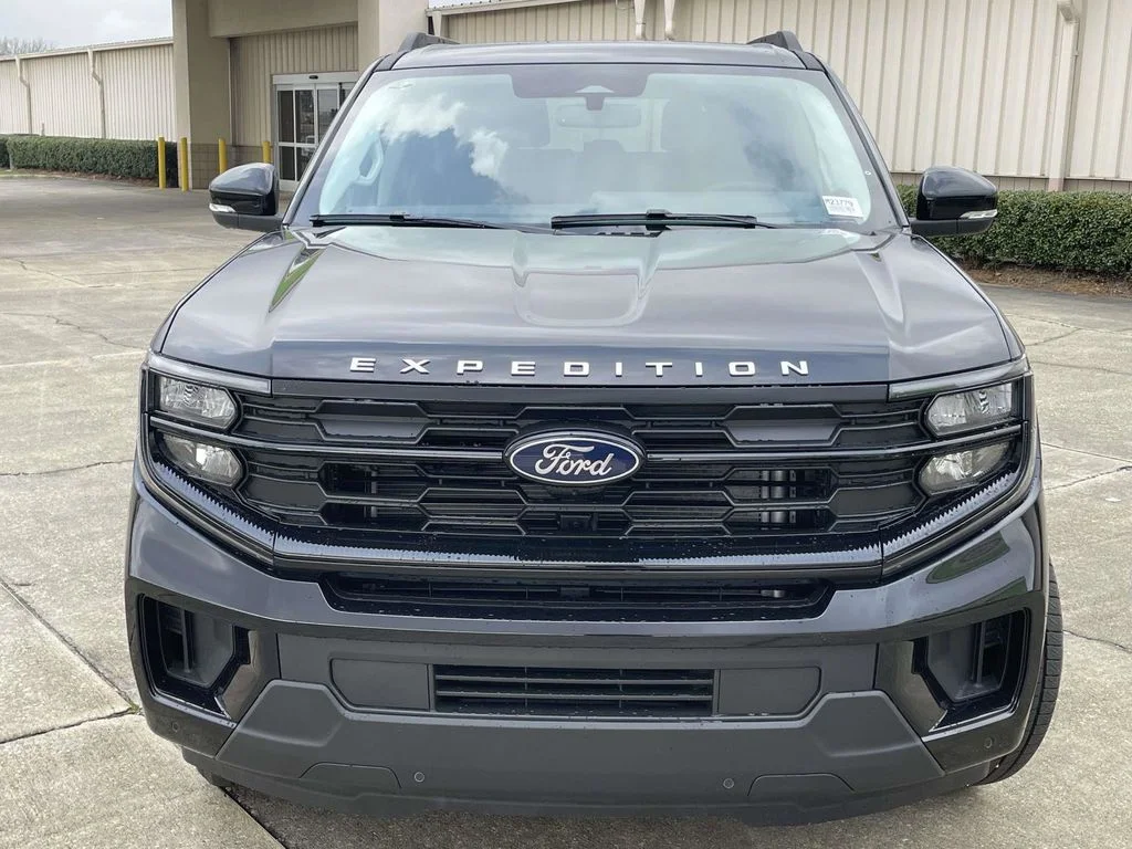 New 2026 Agate Black Metallic Ford Active image 8