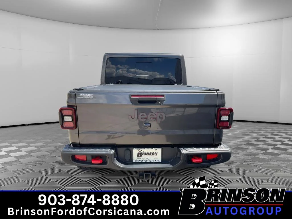 Used 2022 Granite Crystal Clearcoat Metallic Jeep Rubicon image 6