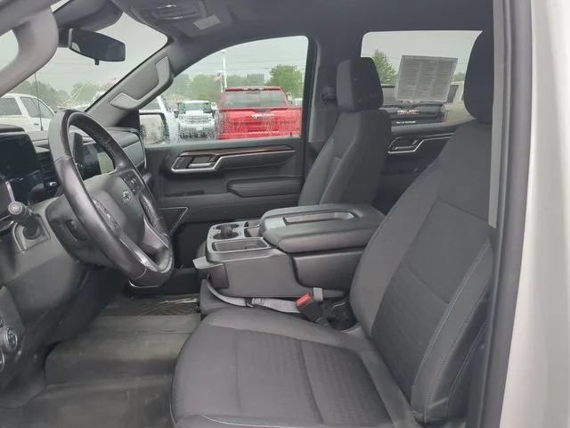 Used 2022 Summit White Chevrolet RST image 11