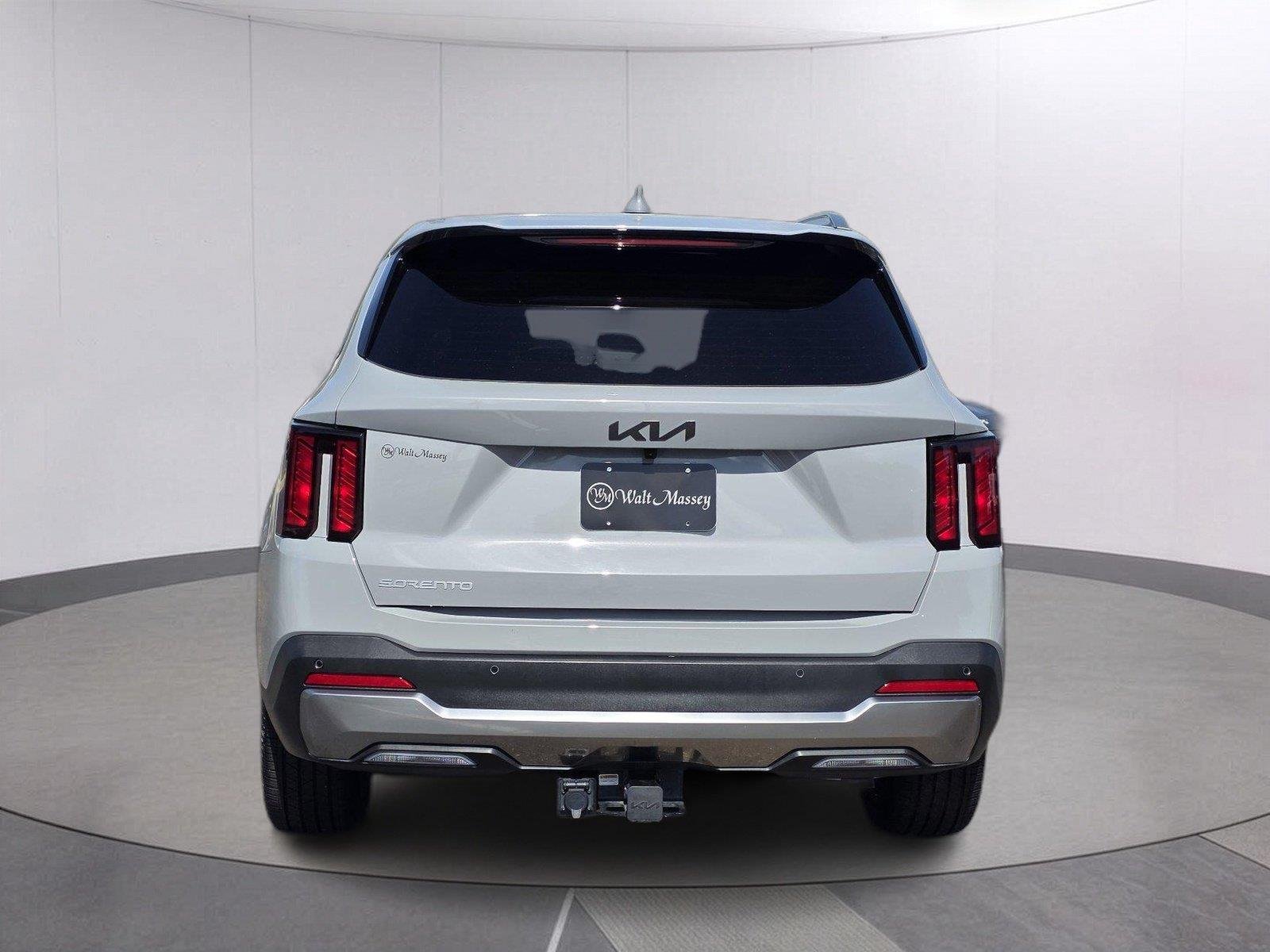 Used 2025 Wolf Gray Kia EX image 6