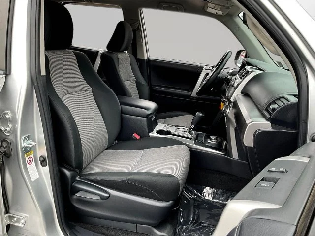 Used 2019 Silver Toyota SR5 image 34