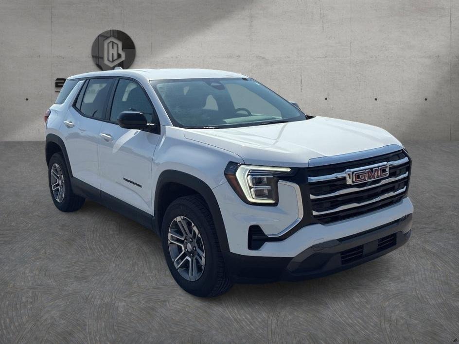 Used 2025 White GMC Elevation image 2
