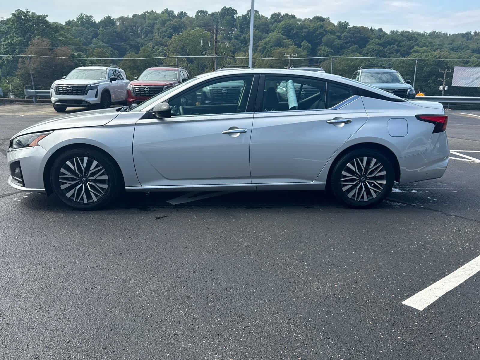 Used 2024 Brilliant Silver Metallic Nissan 2.5 SV image 3
