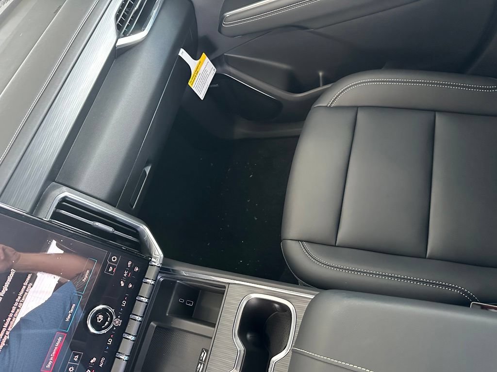 2026 GMC Acadia Elevation - Photo 25