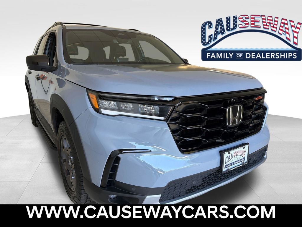 2023 Honda Pilot TrailSport AWD's photo