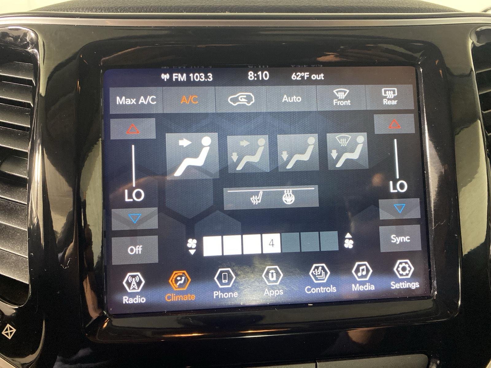 Used 2020 Diamond Black Crystal Pearlcoat Jeep Limited image 23