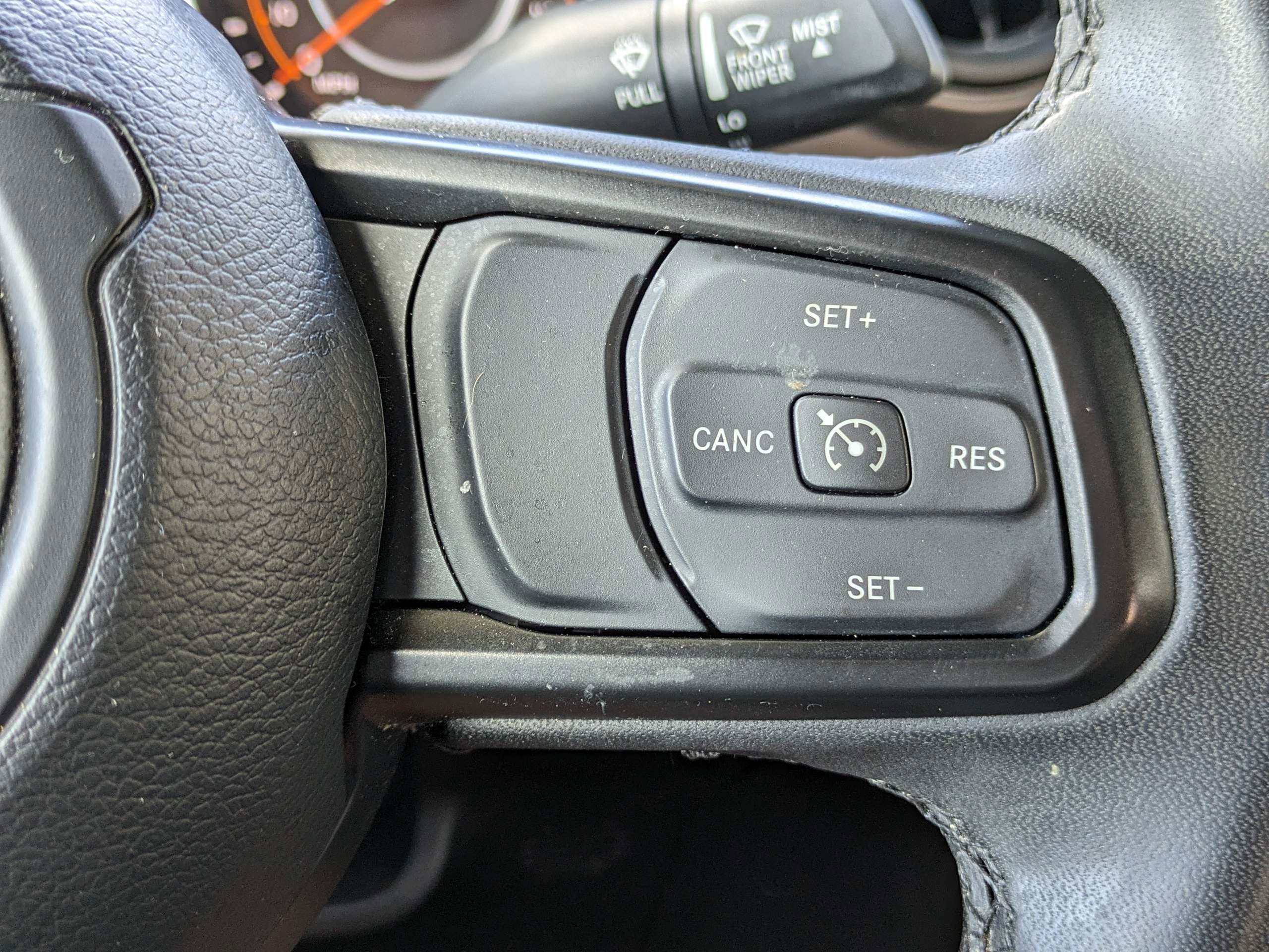 Used 2023 White Jeep Sport S image 26