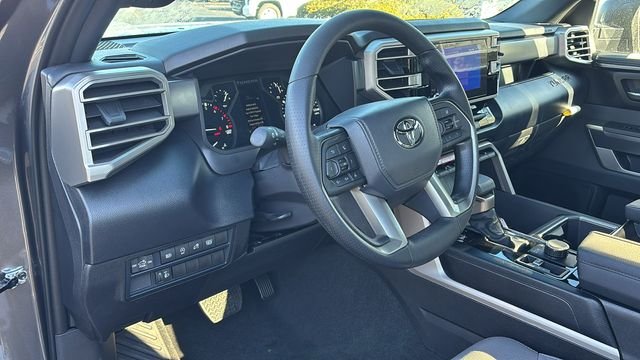 2025 Toyota Tundra SR5 - Photo 25