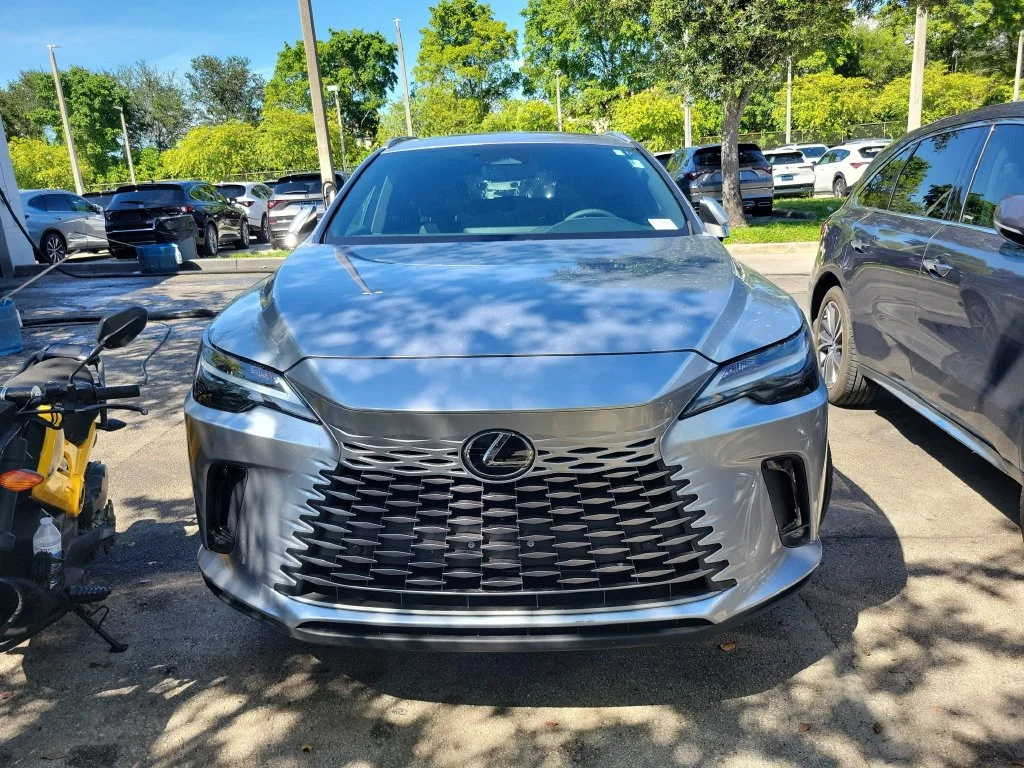 Used 2023 Silver Lexus 350 Premium image 2