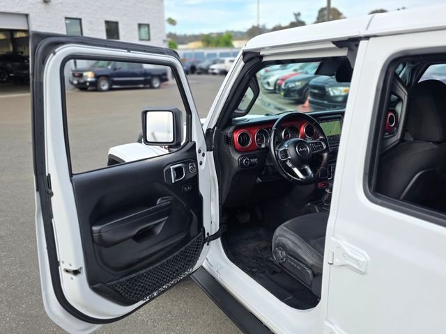 Used 2021 White Jeep Unlimited Rubicon image 38