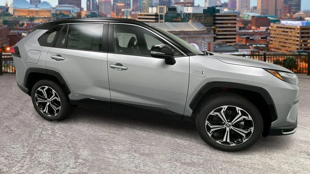 Used 2023 Silver Toyota XSE image 4