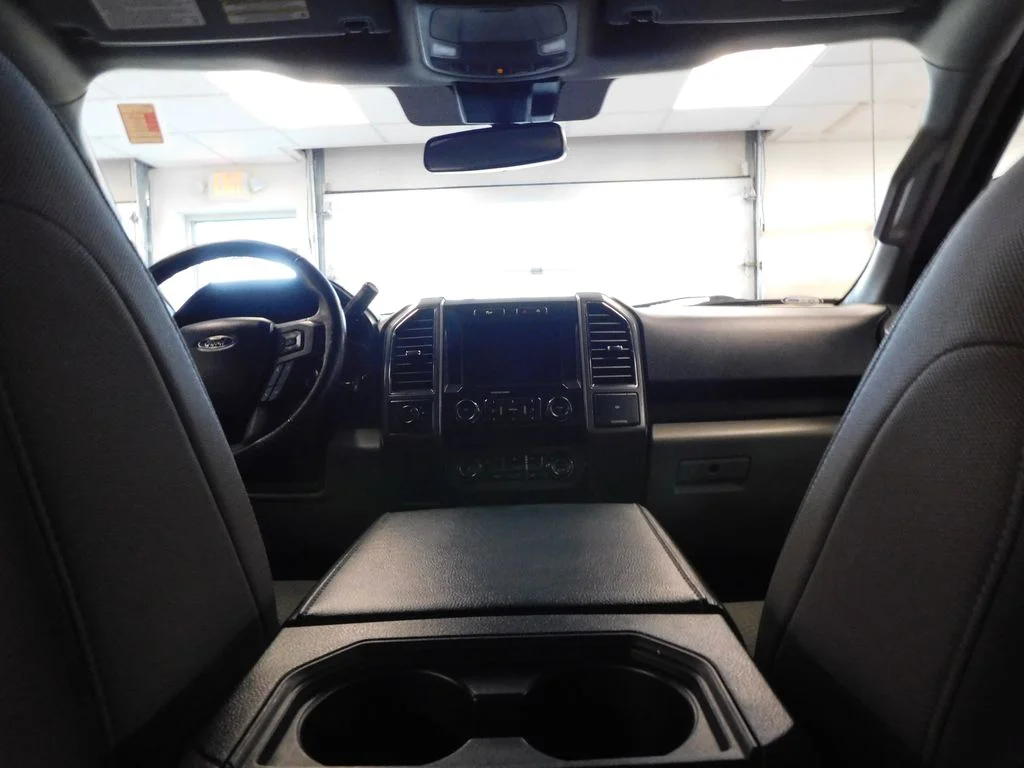 Used 2020 Iconic Silver Metallic Ford XLT image 31