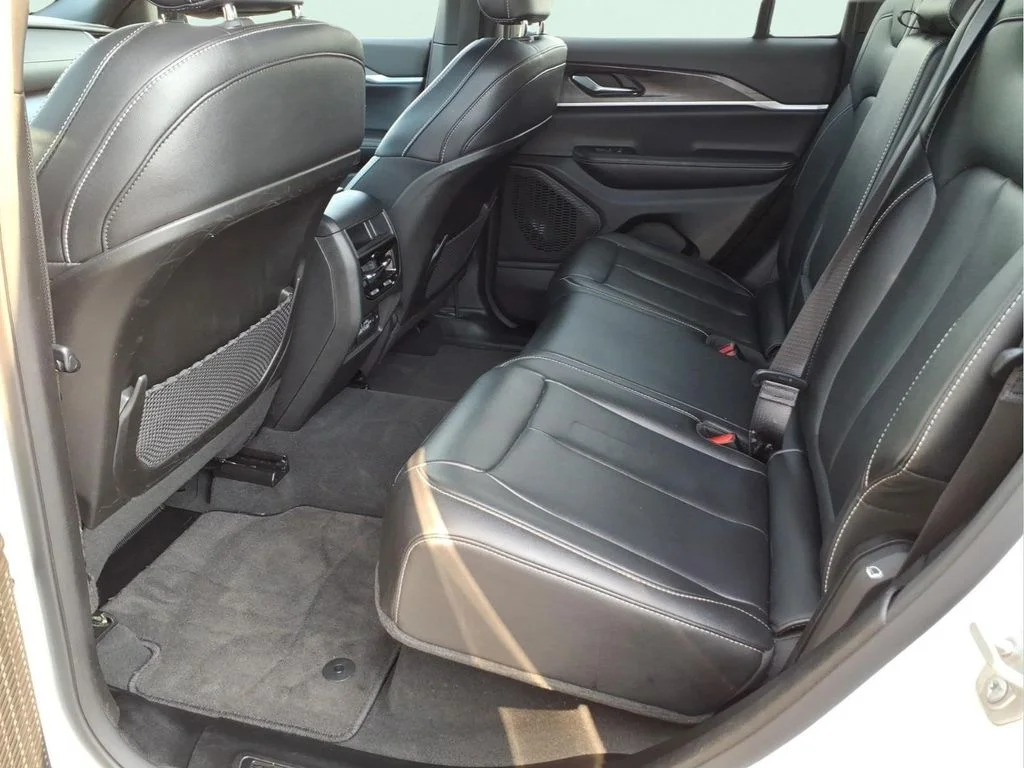 Used 2024 White Jeep Limited image 16