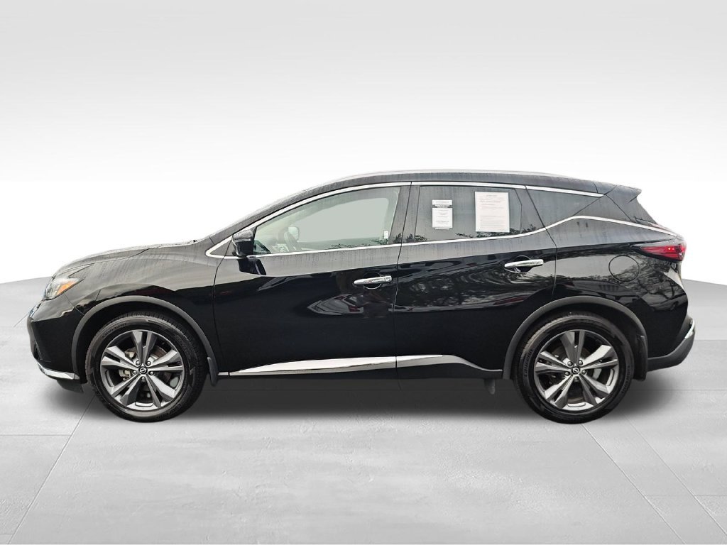 Used 2024 Black Nissan Platinum image 2