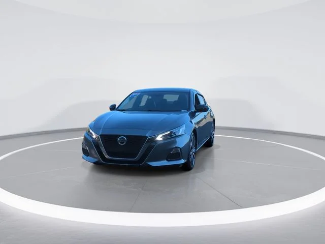 Used 2021 Gray Nissan 2.5 SR image 3