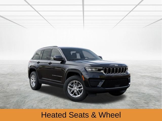 New 2026 Diamond Black Crystal Pearlcoat Jeep Laredo X image 6