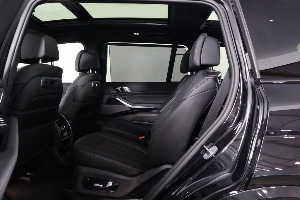 New 2027 Black Sapphire Metallic BMW xDrive40i image 6