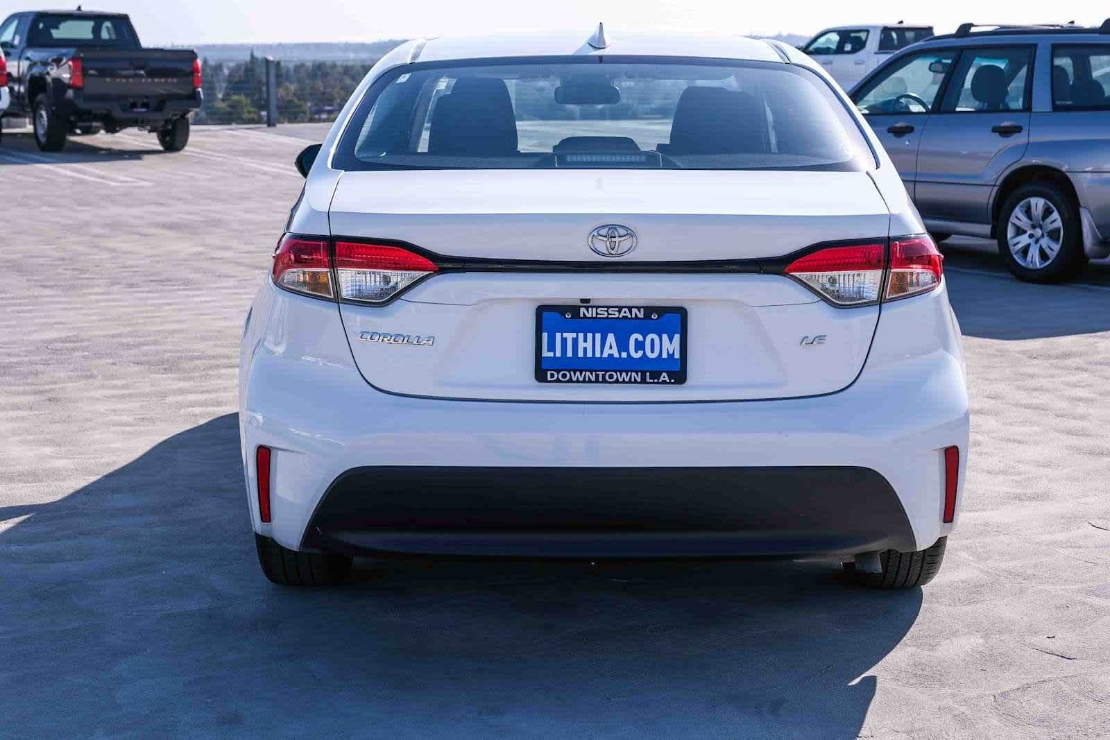 Used 2025 Ice Cap Toyota LE image 5