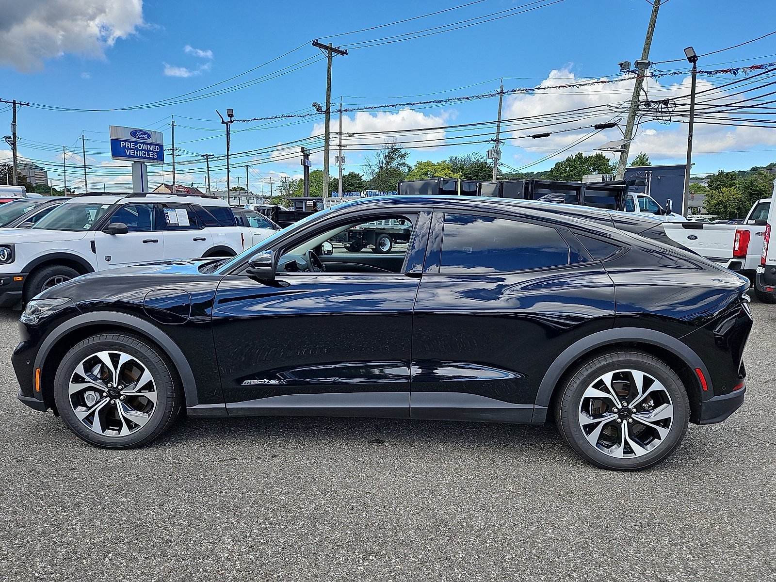 Used 2024 Shadow Black Ford Select image 7