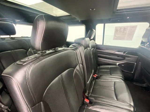 Used 2023 Black Jeep Base image 22
