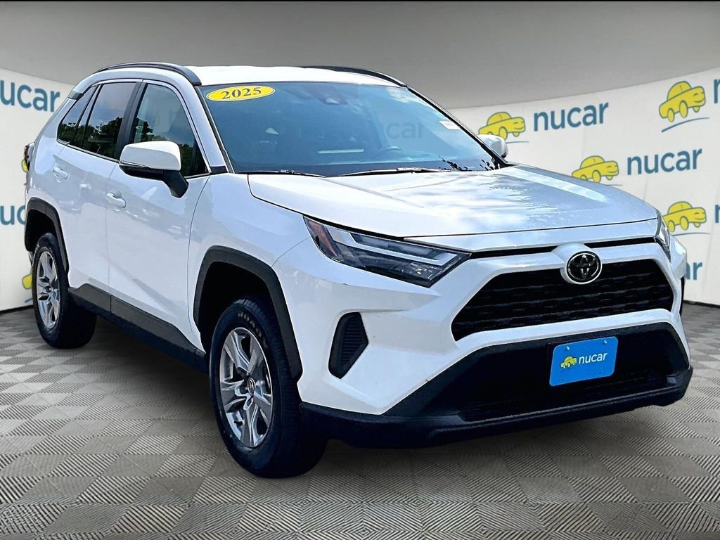 Used 2025 White Toyota XLE image 1