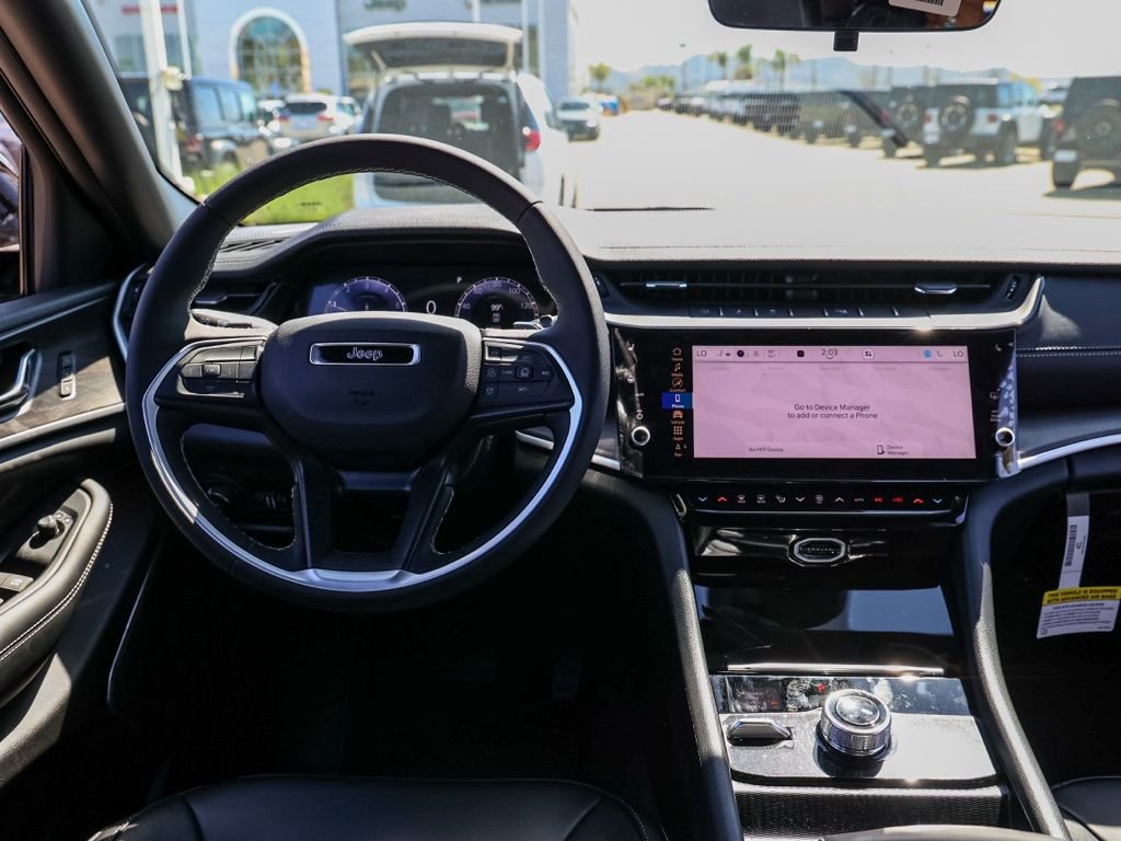 New 2026 Baltic Gray Metallic Clear-Coat Exterior Paint Jeep Limited image 21