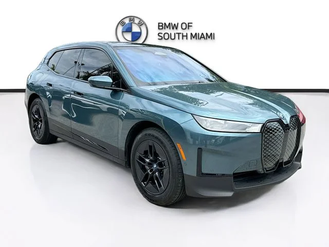 2024 BMW iX xDrive50's photo