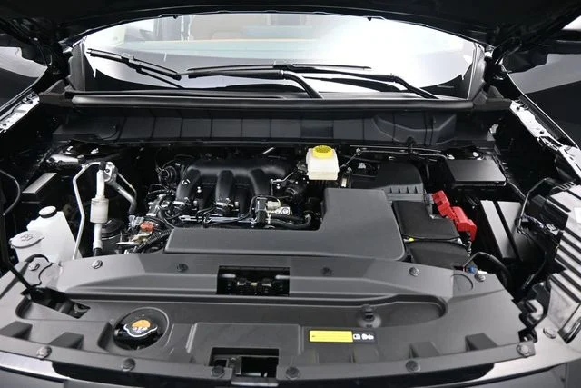 New 2026 Super Black Nissan Platinum image 33