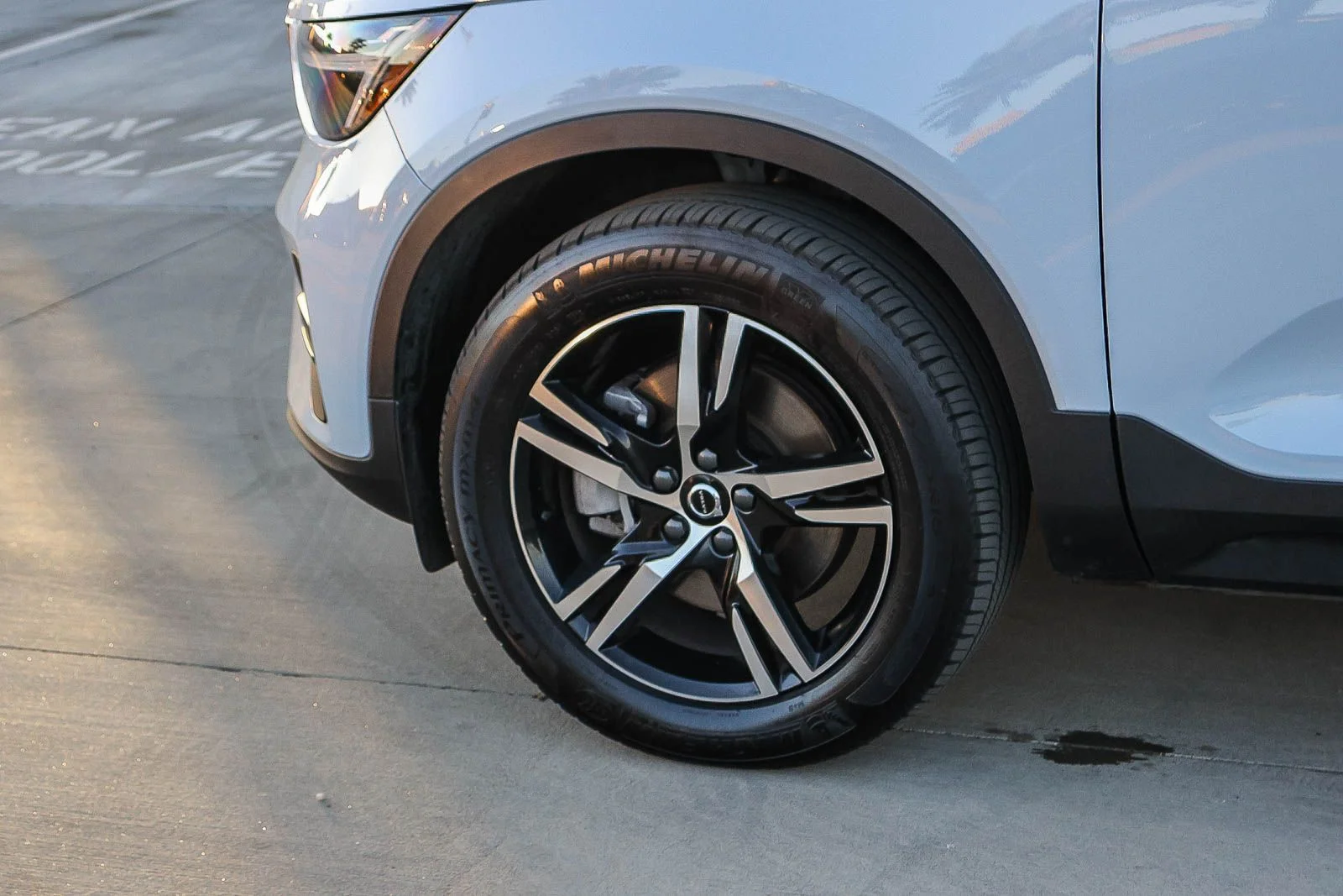 2025 Volvo XC40 Core - Photo 10