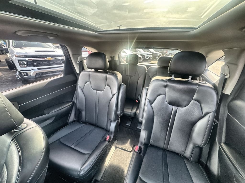 Used 2022 Red Kia X-Line EX image 20
