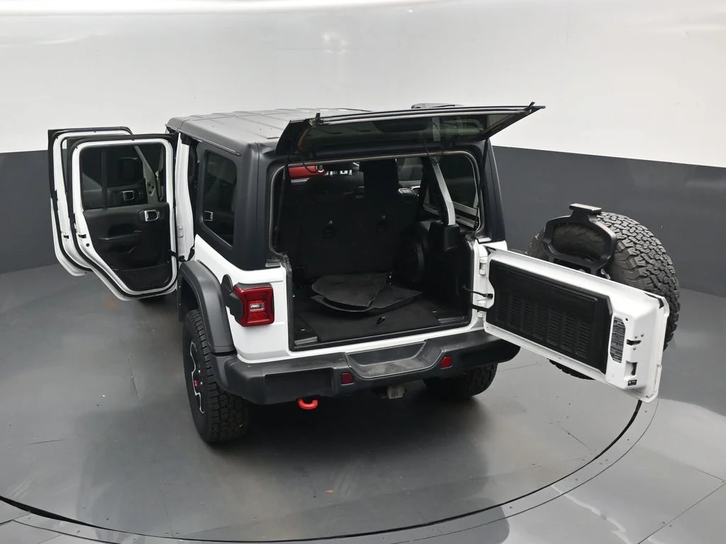 Used 2023 White Jeep Rubicon image 30