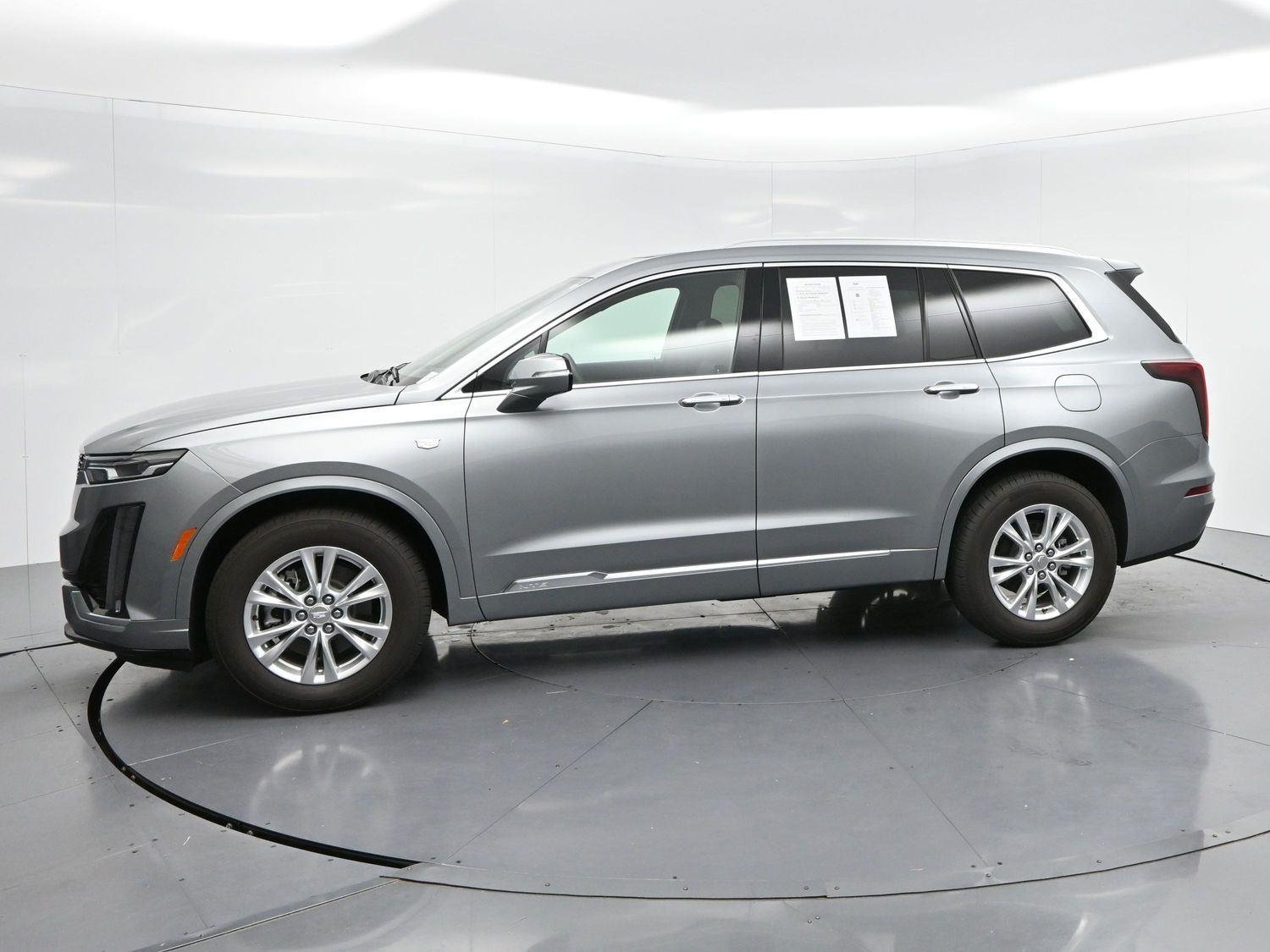 Used 2025 Argent Silver Metallic Cadillac Luxury image 4