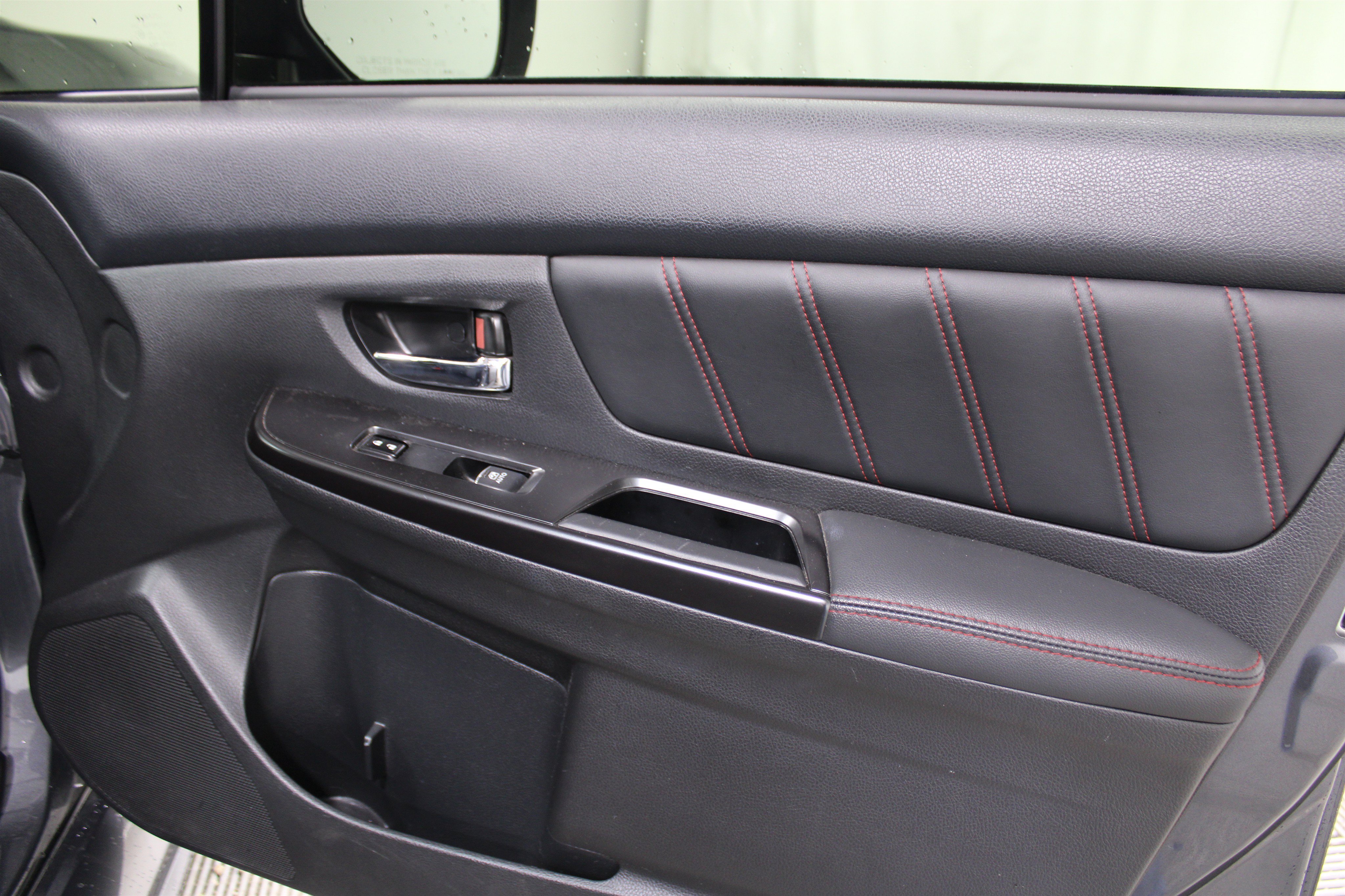 Used 2020 Magnetite Gray Metallic Subaru Premium image 24