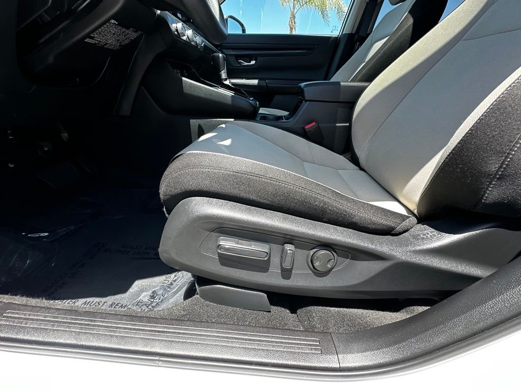 Used 2025  Honda EX image 22