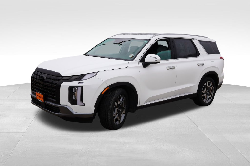 Used 2025 White Hyundai SEL Premium image 11