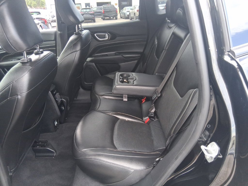 Used 2022 Black Jeep Limited image 19