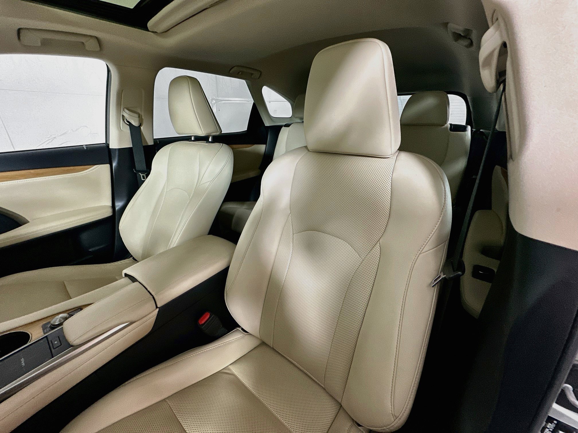 Certified Used 2021 Beige Metallic Lexus 350L image 19