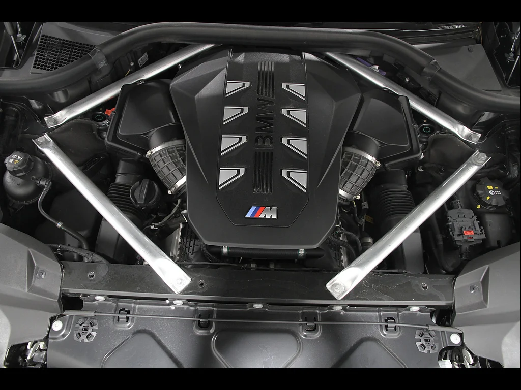 Certified Used 2024 Skyscraper Grey Metallic BMW M60i image 22