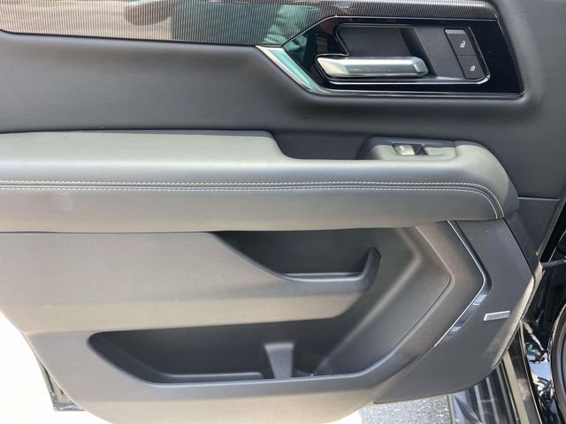 2025 GMC Yukon XL Elevation - Photo 13
