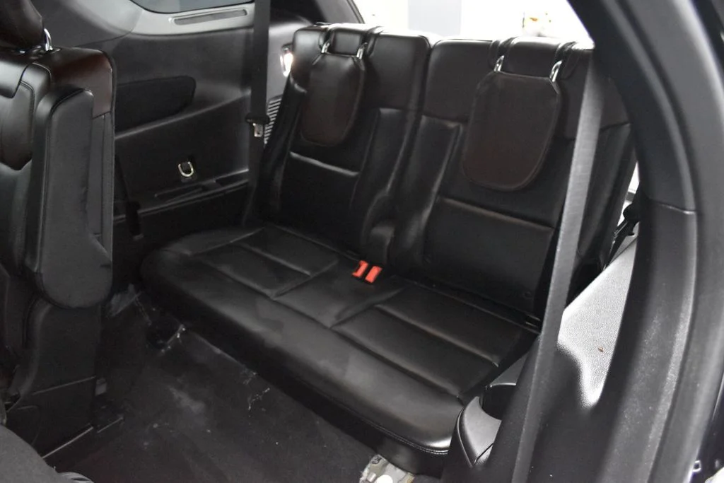 Used 2021 Black Metallic Ford Platinum image 21