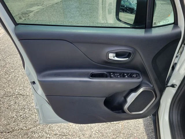Used 2022 White Jeep Sport image 15