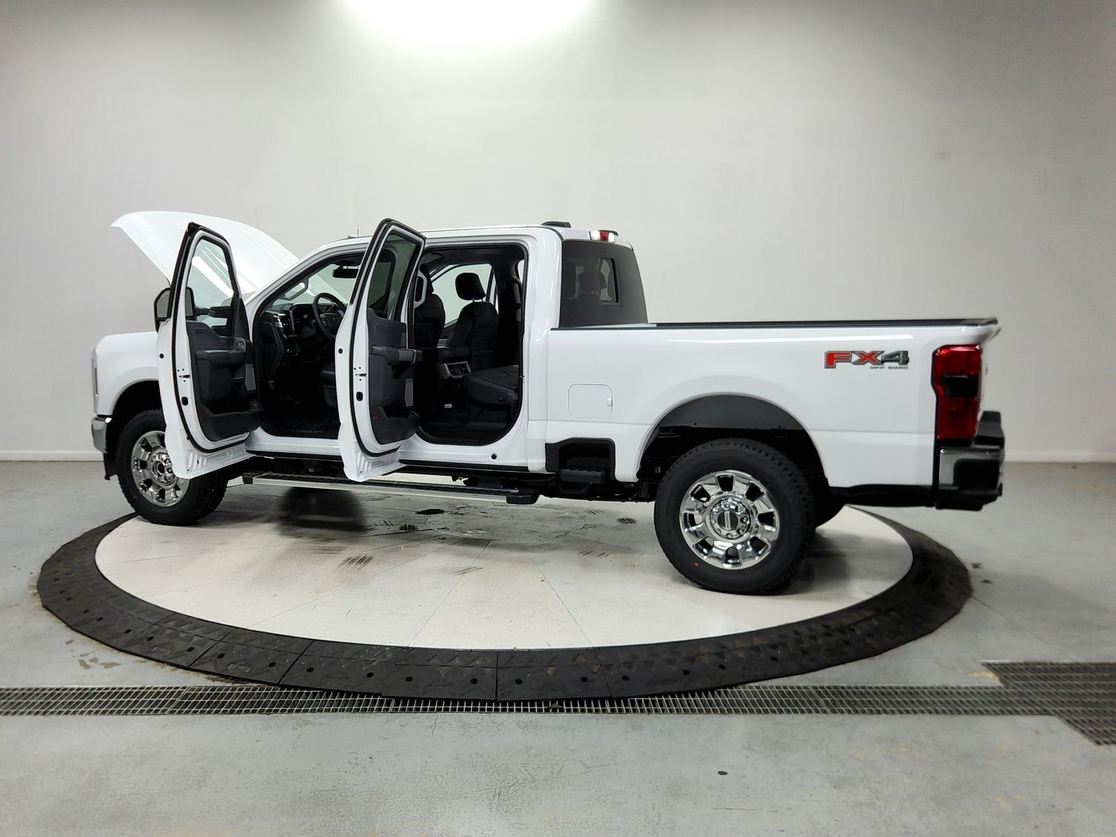 New 2026 Oxford White Ford F-250® Lariat® image 14