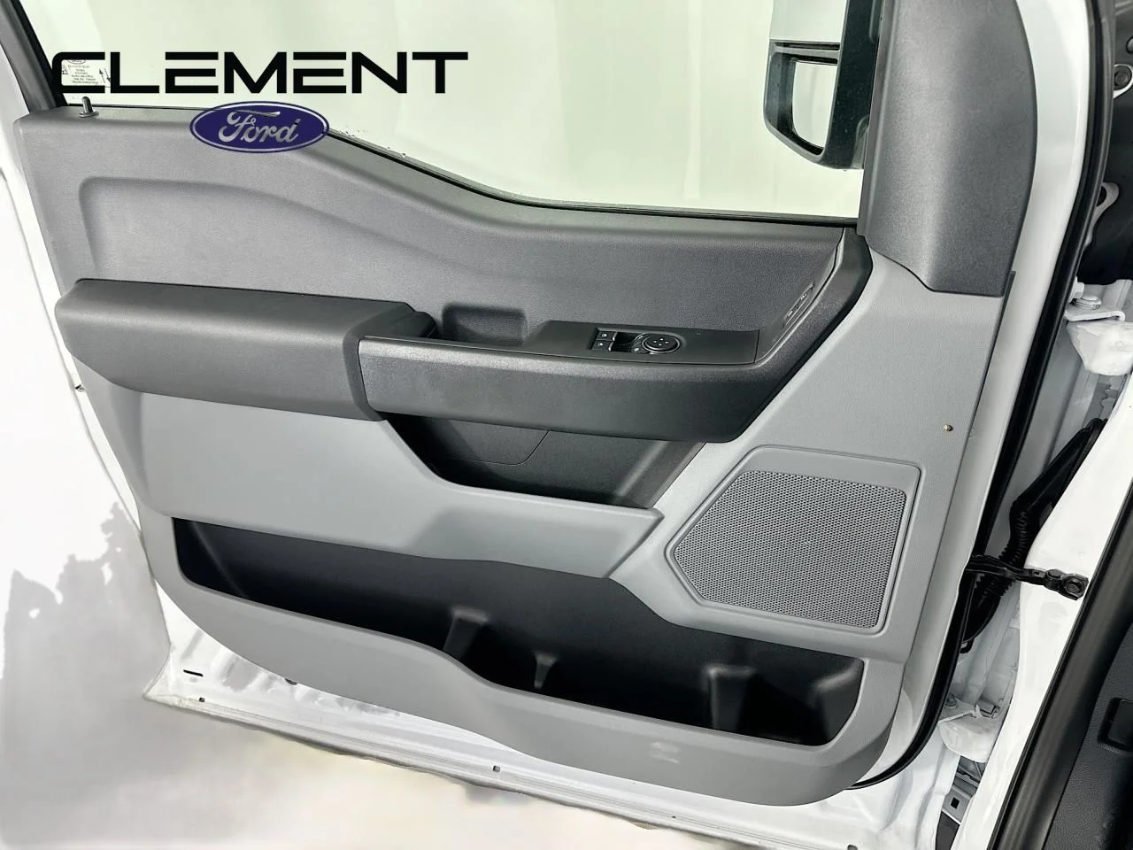 New 2026 Oxford White Ford F-550® XL image 20