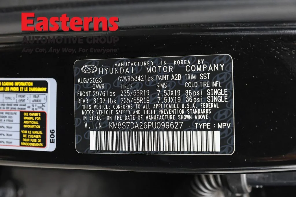 Used 2023 Black Hyundai Limited image 36