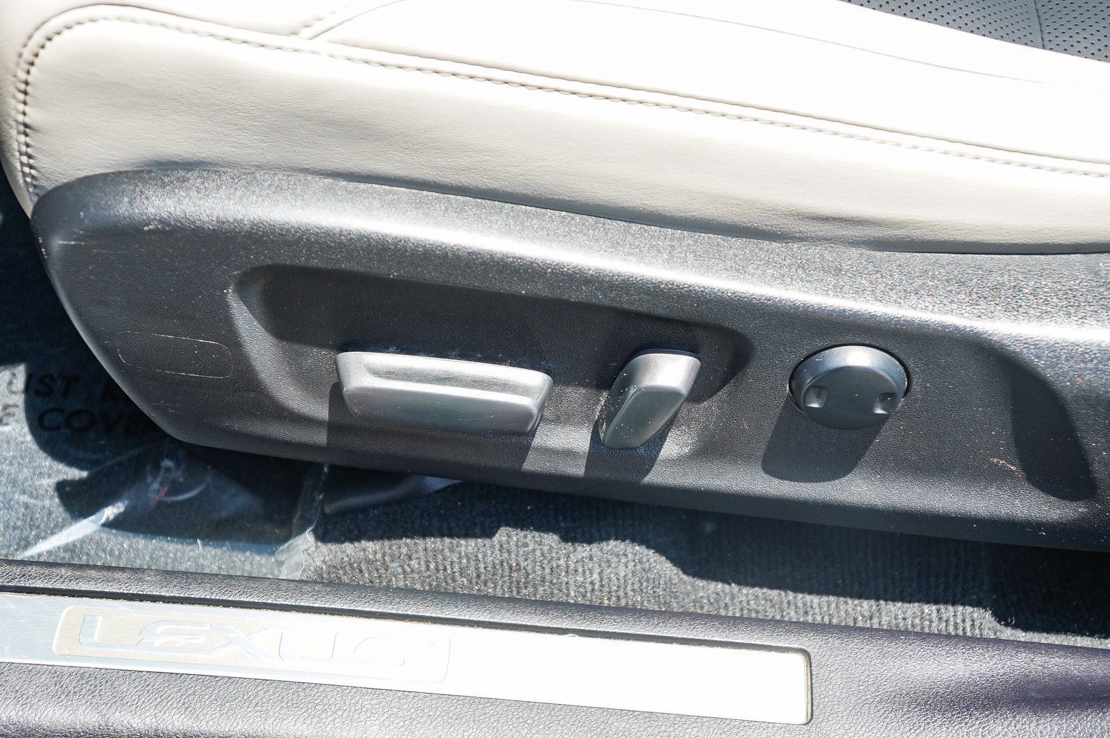 Used 2020 Gray Pearl Lexus 350 image 23