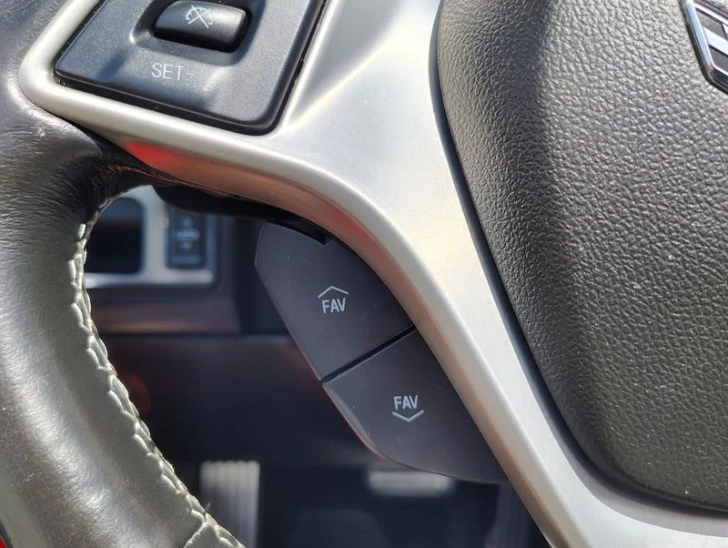 Used 2017 Red Chevrolet Stingray image 36