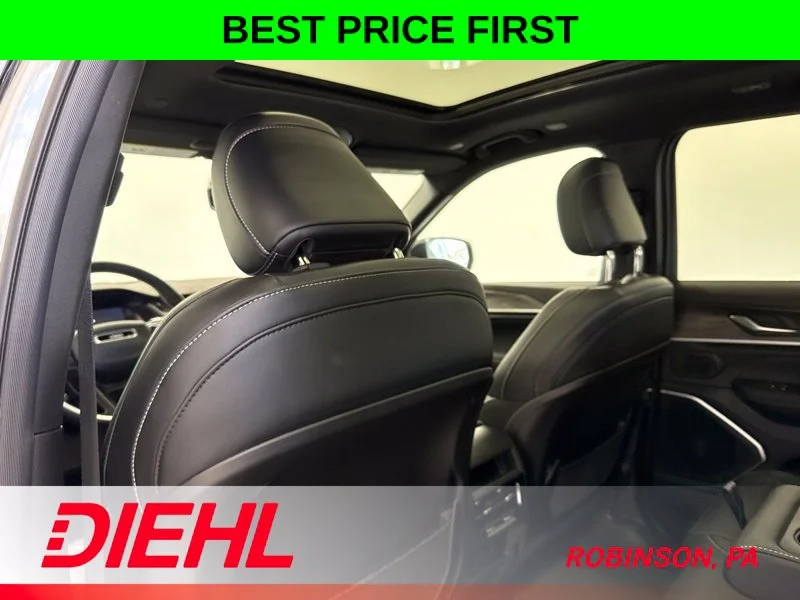 New 2027 Bright White Clearcoat Jeep Limited Reserve image 19